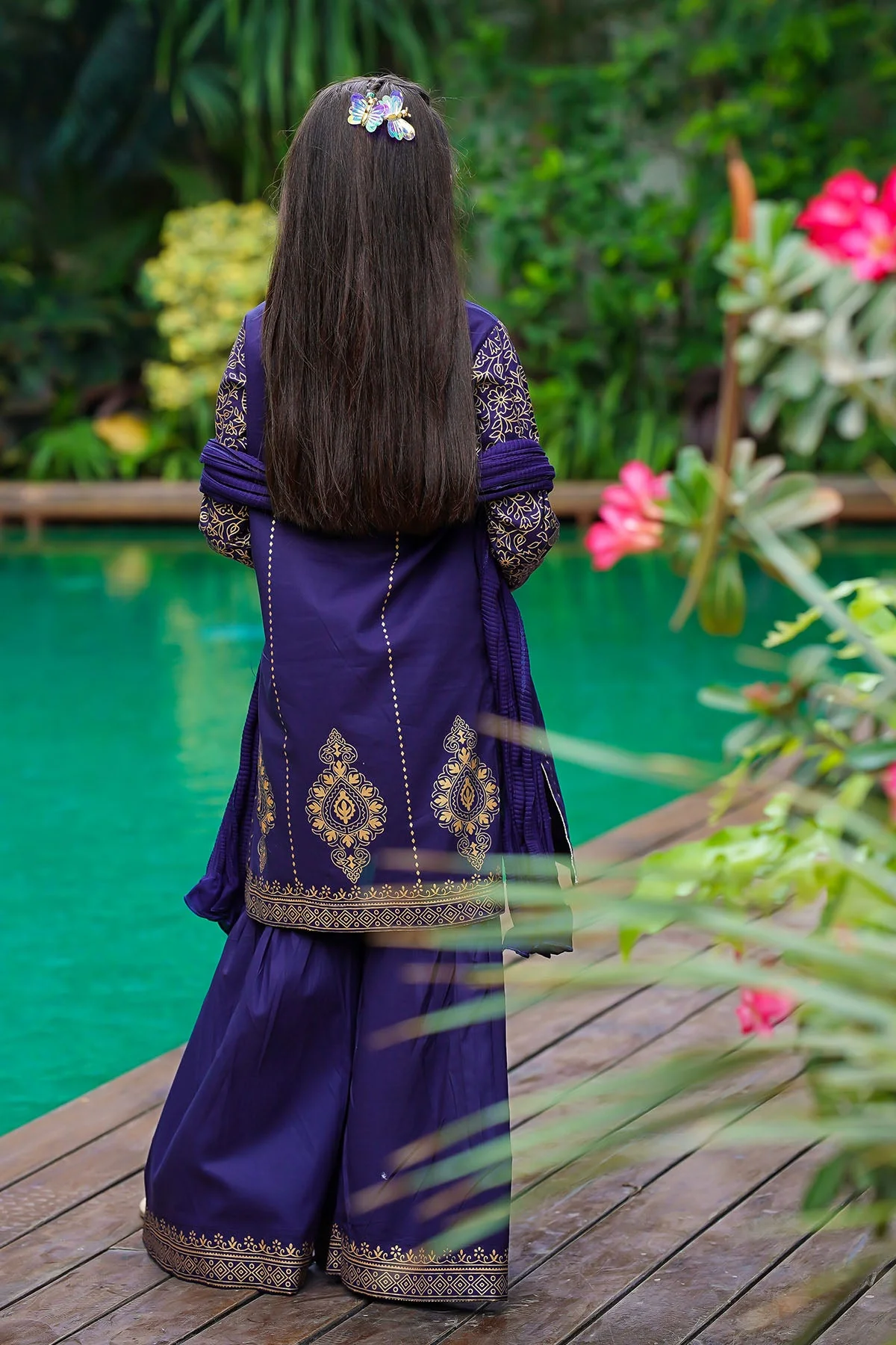 Girls Stitched 3 Piece PC 35 J(160) - Image 3